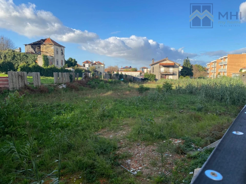Terreno para Venda em Santa Marinha e São Pedro da Afurada Foto 4