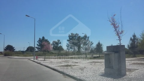 Terreno para Venda em Benavente