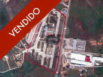 Terreno para Venda em Benavente