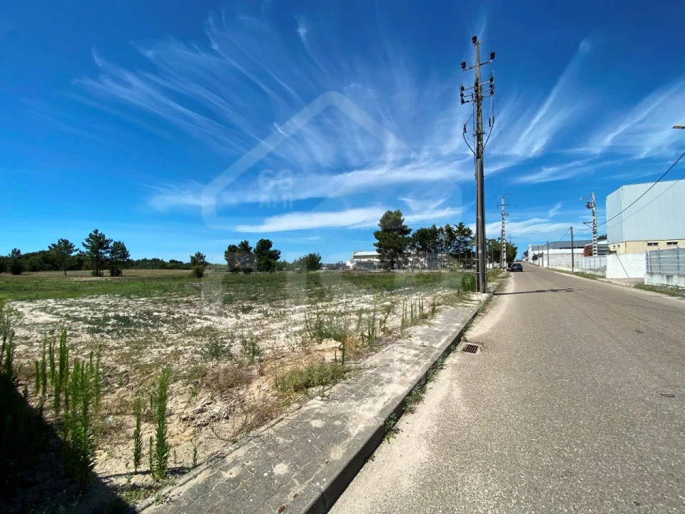 Terreno para Venda em Muge Foto 1