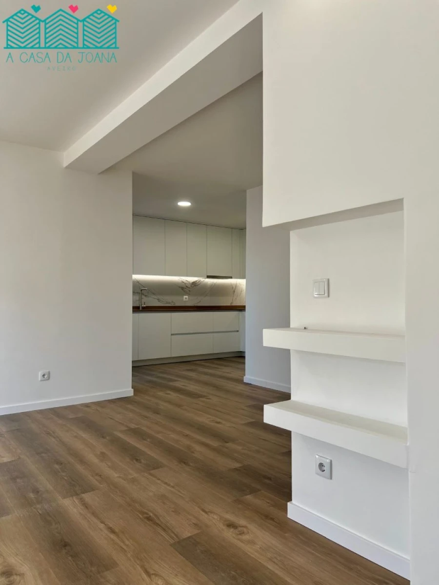 Apartamento T3 para Venda em Santo Antonio dos Olivais Foto 4