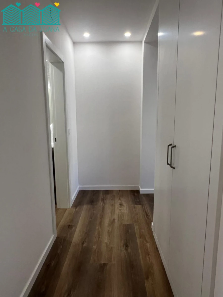 Apartamento T3 para Venda em Santo Antonio dos Olivais Foto 11