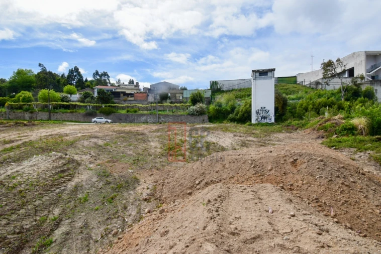Terreno para Venda em Pedroso e Seixezelo Foto 3