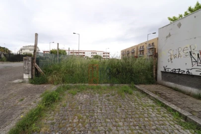 Terreno para Venda em Campanhã