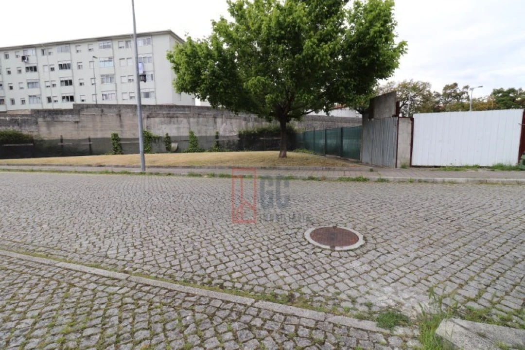 Terreno para Venda em Campanhã Foto 5