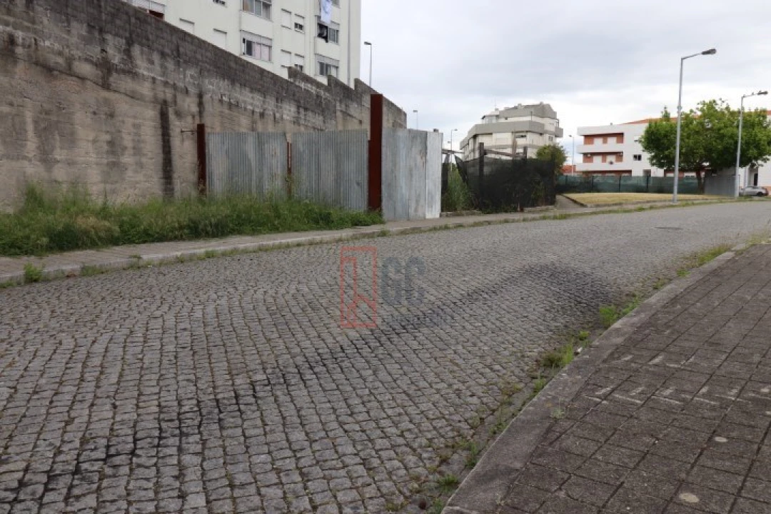 Terreno para Venda em Campanhã Foto 6