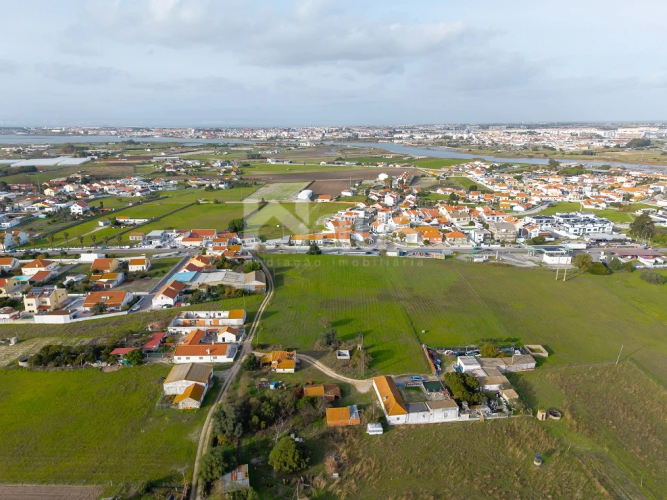 Terreno para Venda em Sarilhos Grandes Foto 10