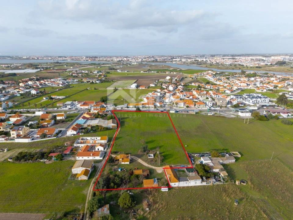 Terreno para Venda em Sarilhos Grandes Foto 11