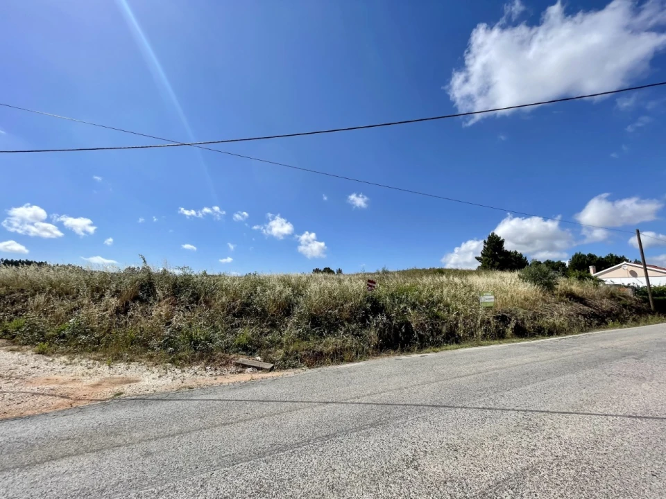 Terreno para Venda em Ramalhal Foto 2