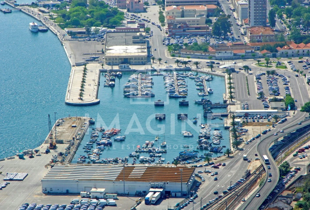 Terreno para Venda em Setubal (São Sebastião) Foto 8