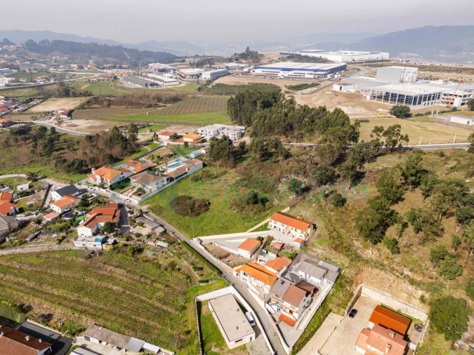 Terreno para Venda em Torrados e Sousa Foto 13