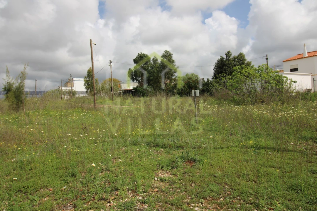 Terreno para Venda em Conceição e Estoi Foto 4