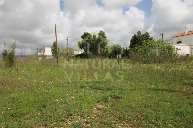 Terreno para Venda em Conceição e Estoi Foto 4