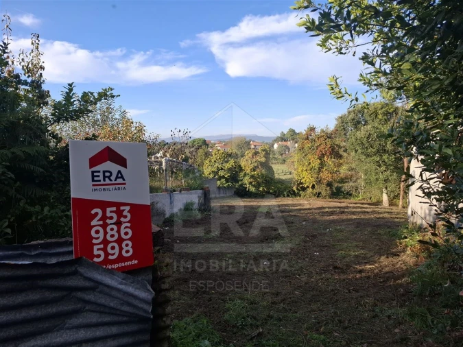Terreno para Venda em Forjães Foto 1