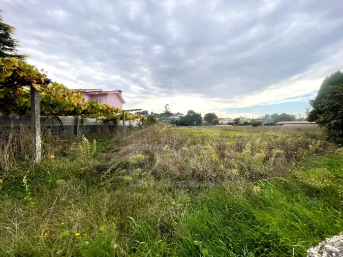 Terreno para Venda em Vila Chã Foto 2