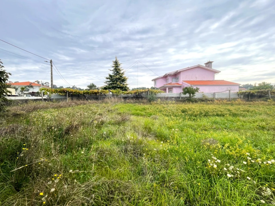 Terreno para Venda em Vila Chã Foto 6