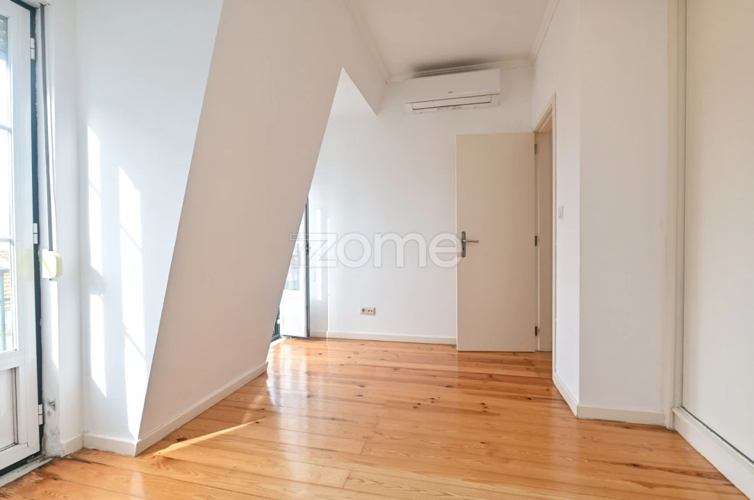 Apartamento T3 para Venda em Penha de França Foto 24