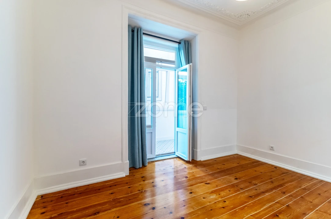 Apartamento T2 para Arrendamento em Estrela Foto 9