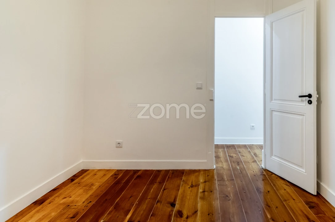 Apartamento T2 para Arrendamento em Estrela Foto 13