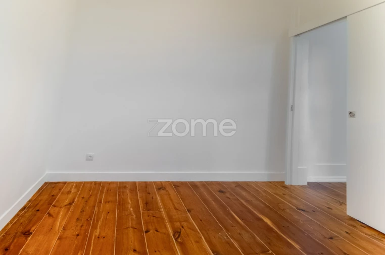 Apartamento T2 para Arrendamento em Estrela Foto 15