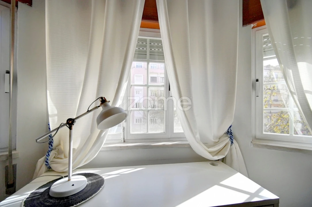 Apartamento T3 para Arrendamento em Areeiro Foto 17