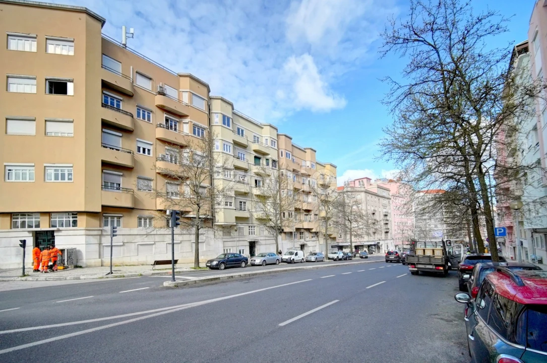 Apartamento T3 para Arrendamento em Areeiro Foto 26