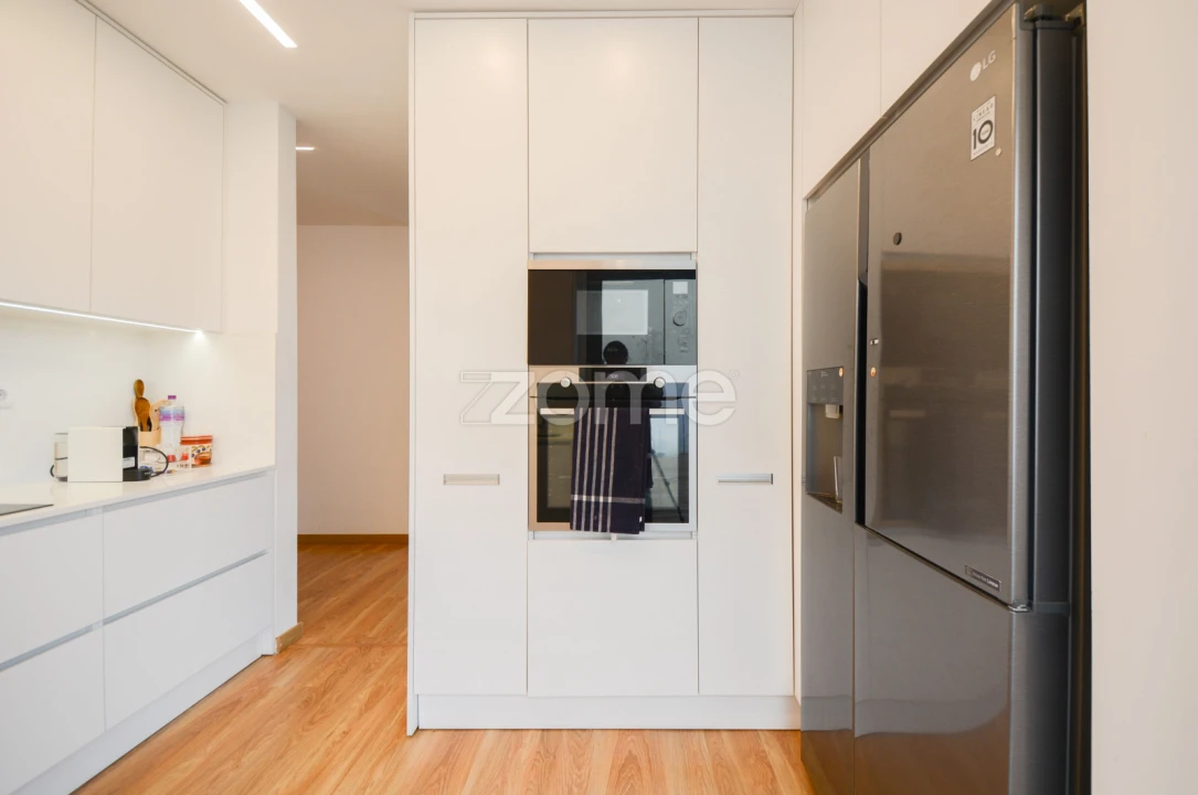 Moradia T6 para Venda em Caparica e Trafaria Foto 17