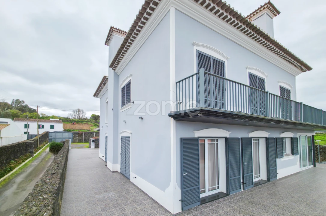 Moradia T6 para Venda em Fenais da Luz Foto 40