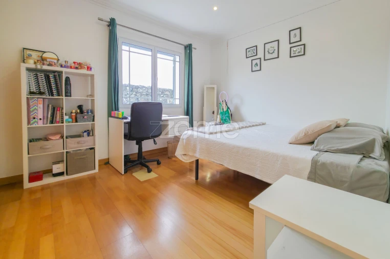 Moradia T6 para Venda em Fenais da Luz Foto 17