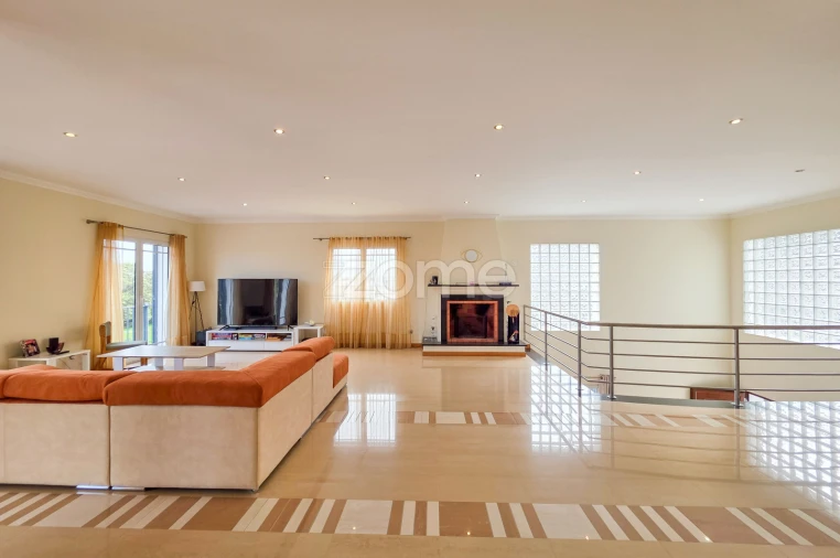 Moradia T6 para Venda em Fenais da Luz Foto 22