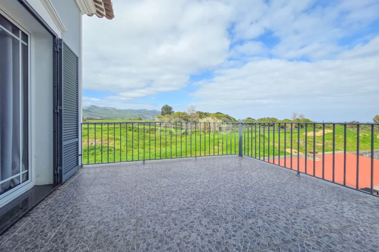 Moradia T6 para Venda em Fenais da Luz Foto 31