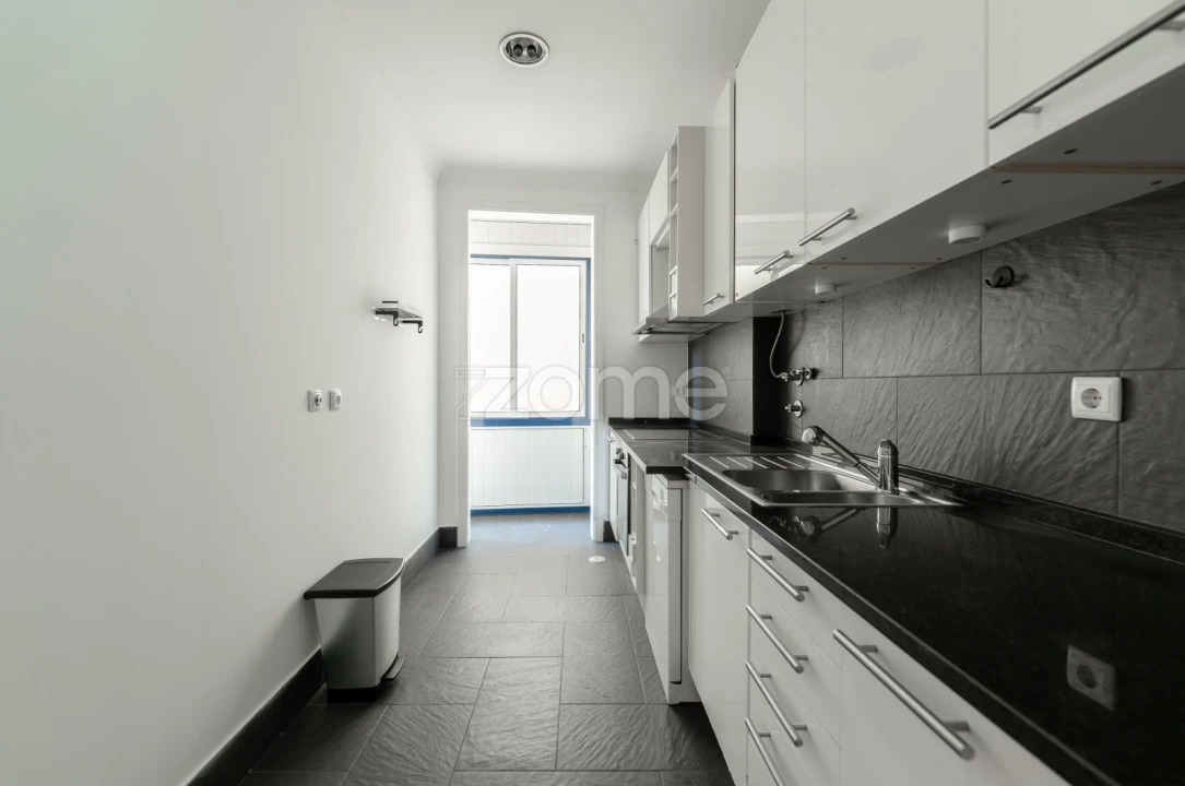 Apartamento T3 para Venda em Campo de Ourique Foto 7