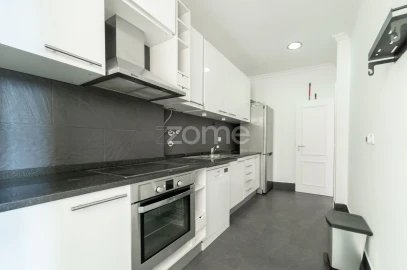 Apartamento T3 para Venda em Campo de Ourique