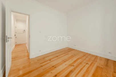 Apartamento T3 para Venda em Campo de Ourique