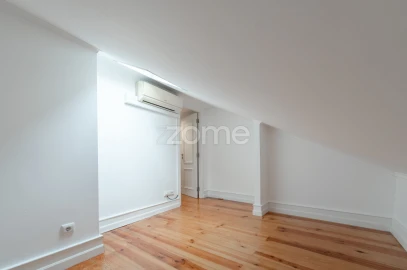 Apartamento T3 para Venda em Campo de Ourique