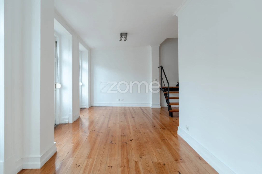 Apartamento T3 para Venda em Campo de Ourique Foto 8