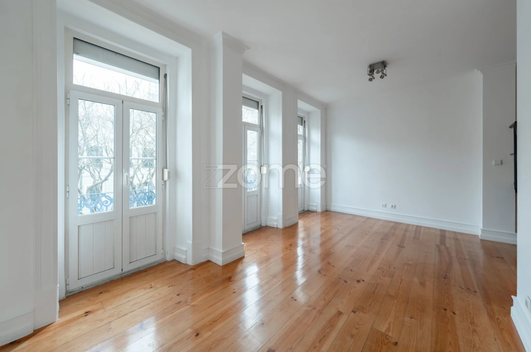 Apartamento T3 para Venda em Campo de Ourique Foto 5