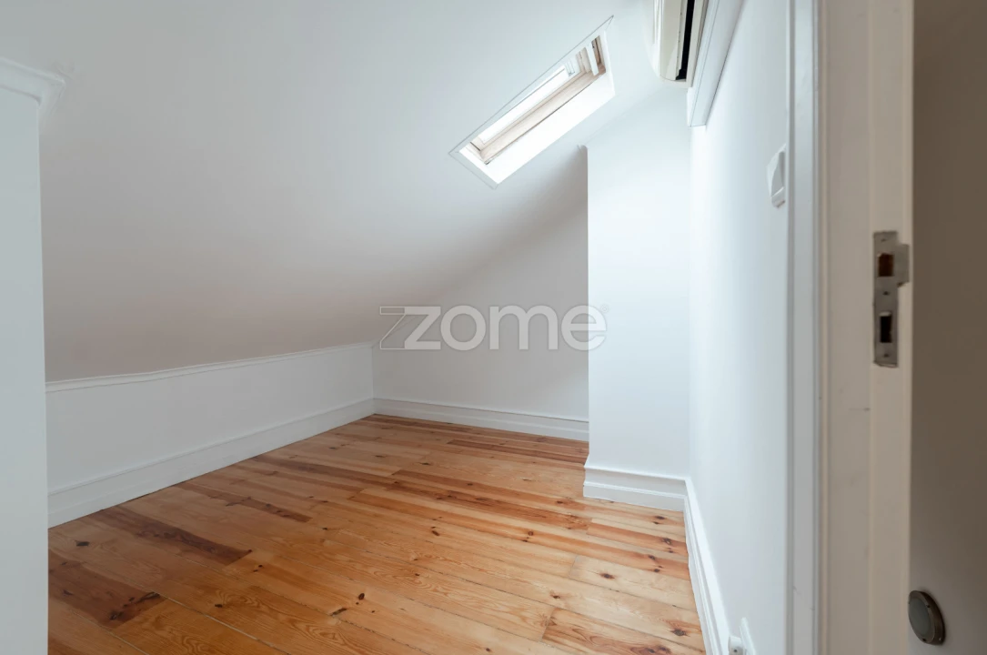 Apartamento T3 para Venda em Campo de Ourique Foto 36