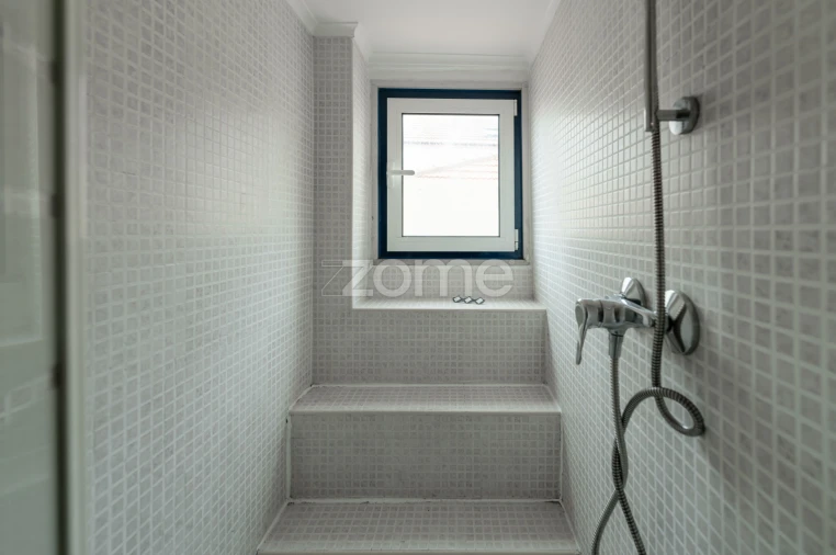 Apartamento T3 para Venda em Campo de Ourique Foto 29