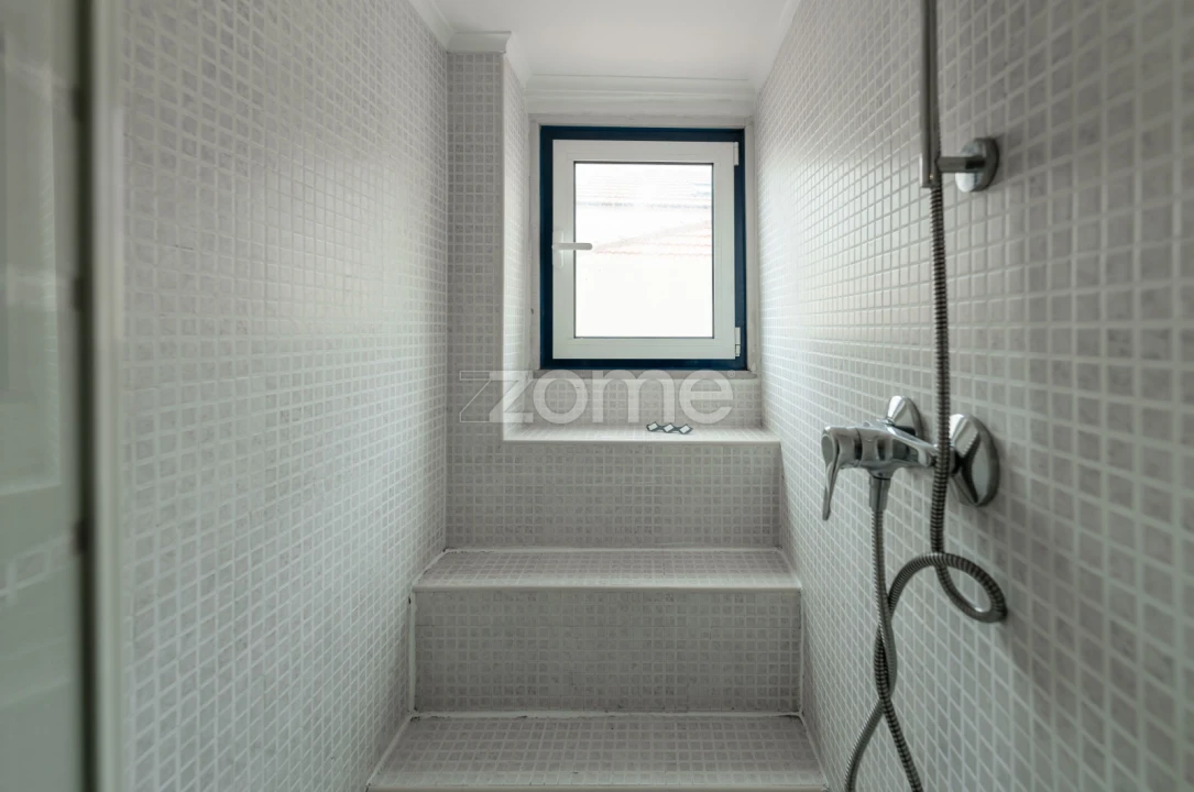 Apartamento T3 para Venda em Campo de Ourique Foto 29
