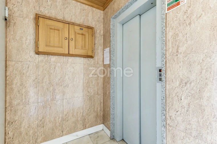 Apartamento T2 para Venda em Cascais e Estoril Foto 4