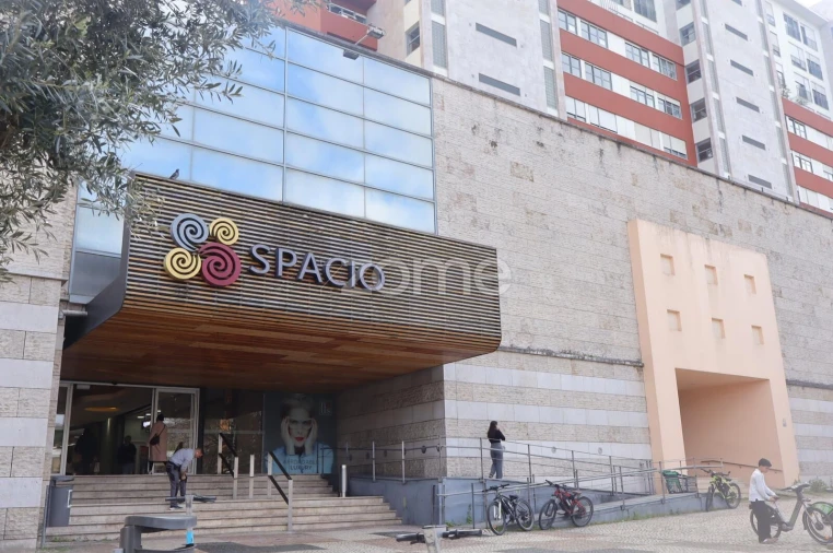 Apartamento T2 para Arrendamento em Olivais Foto 21