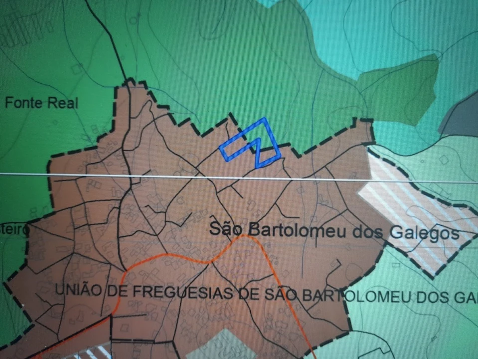 Terreno para Venda em São Bartolomeu dos Galegos e Moledo Planta 2