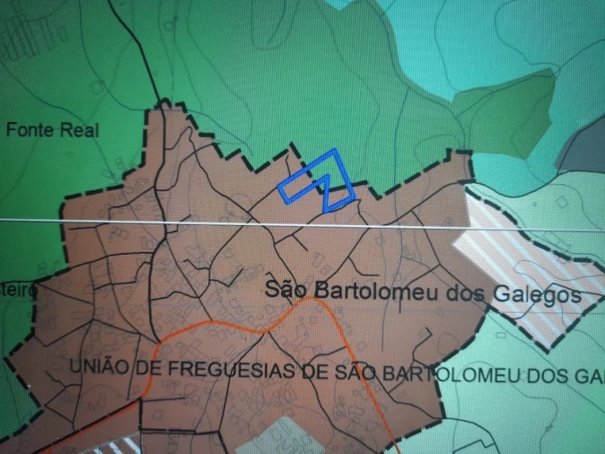 Terreno para Venda em São Bartolomeu dos Galegos e Moledo Planta 2