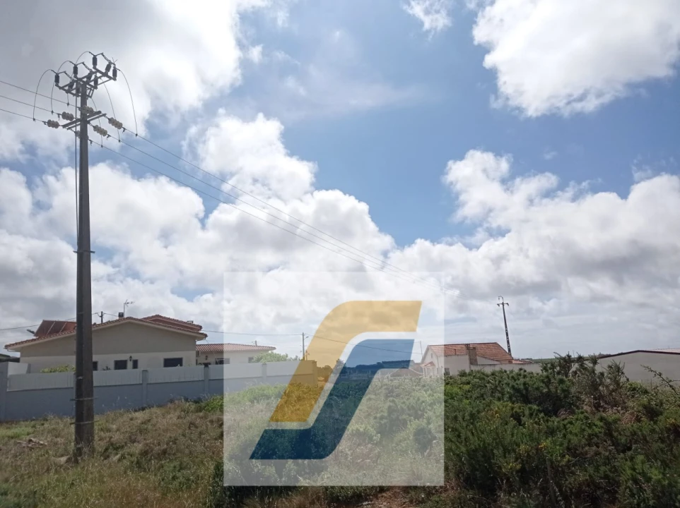 Terreno para Venda em São Bartolomeu dos Galegos e Moledo Foto 13