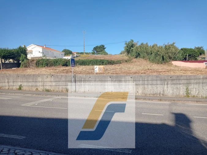 Terreno para Venda em A dos Cunhados e Maceira Foto 1