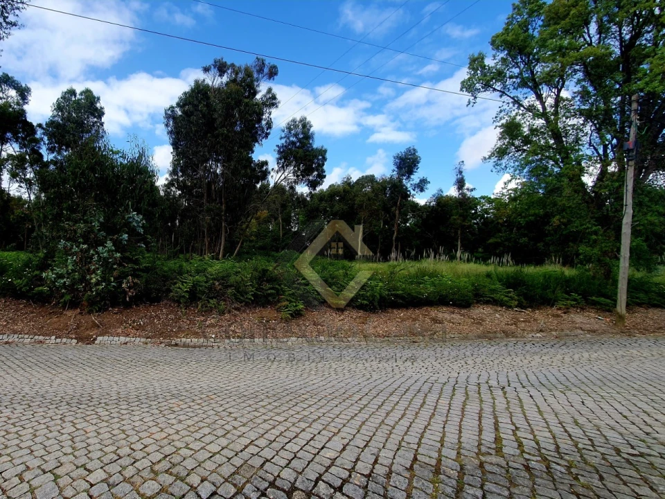 Terreno para Venda em Arcozelo Foto 5