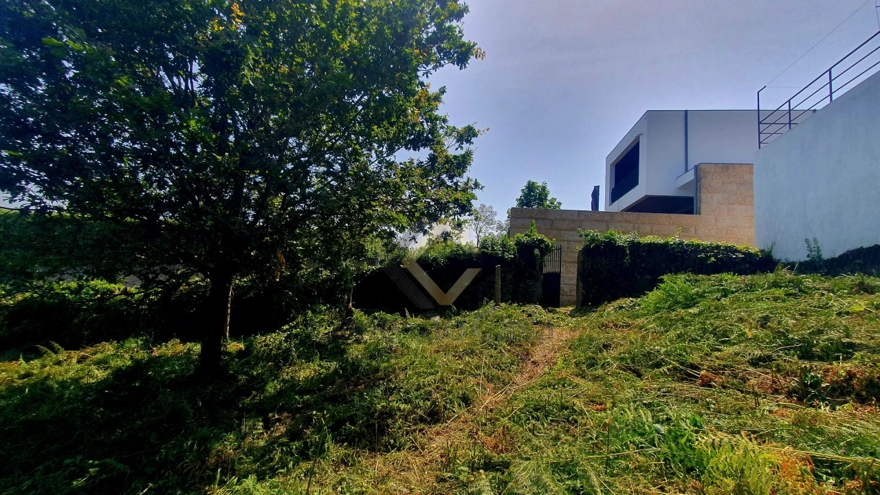 Terreno para Venda em Vilar de Andorinho Foto 7