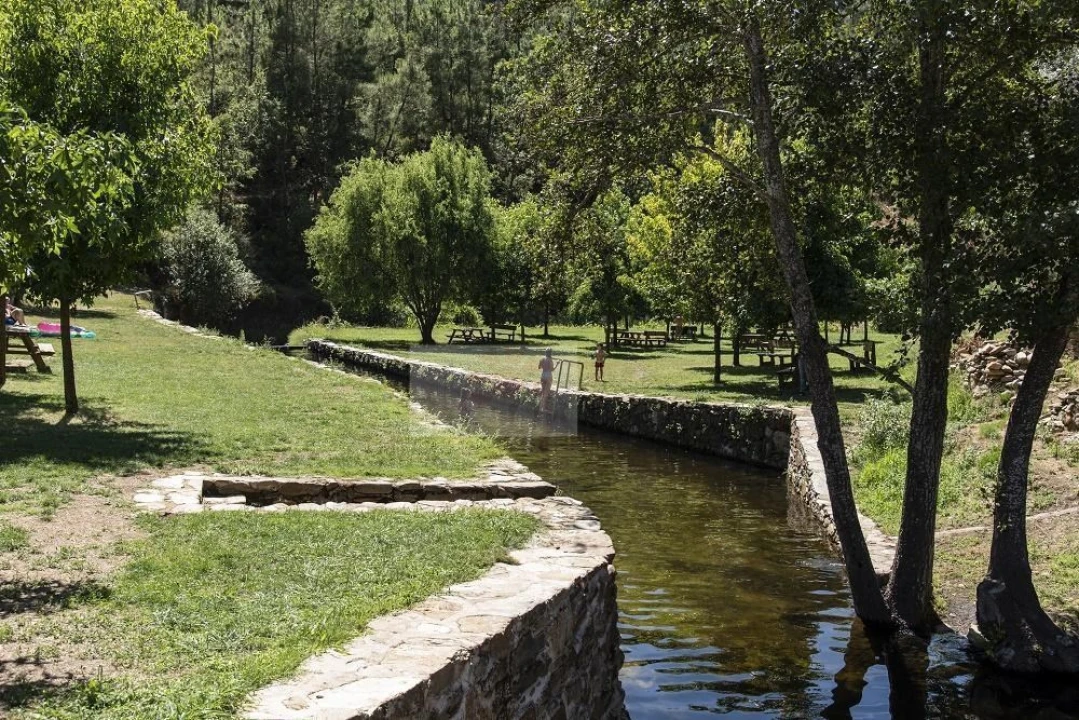Terreno para Venda em Souto da Casa Foto 2