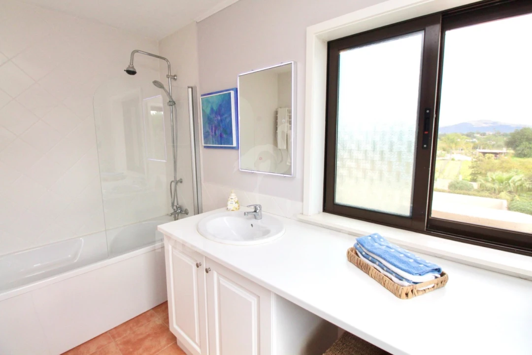 Moradia T3 para Venda em Pechão Foto 21